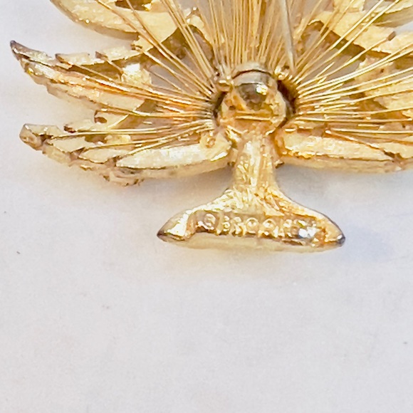 Vintage Brooks Gold Rhinestone Tree Brooch/Pin - 1.75” - Picture 3 of 4
